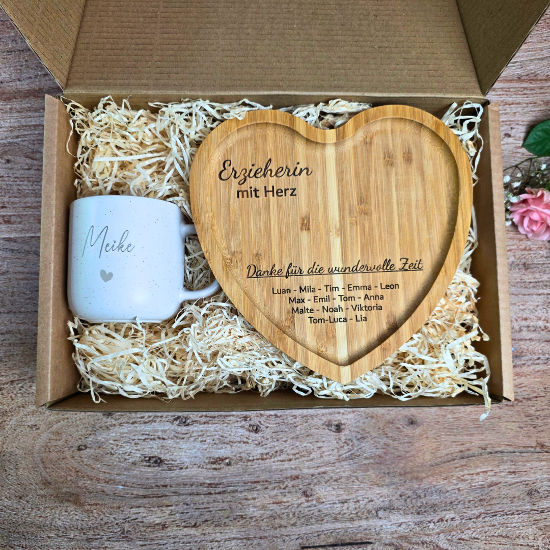 Abschiedsgeschenk Erzieherin mit Kindernamen – Personalisierte Tasse & Herz-Tablett | Geschenk Erzieherin Abschied