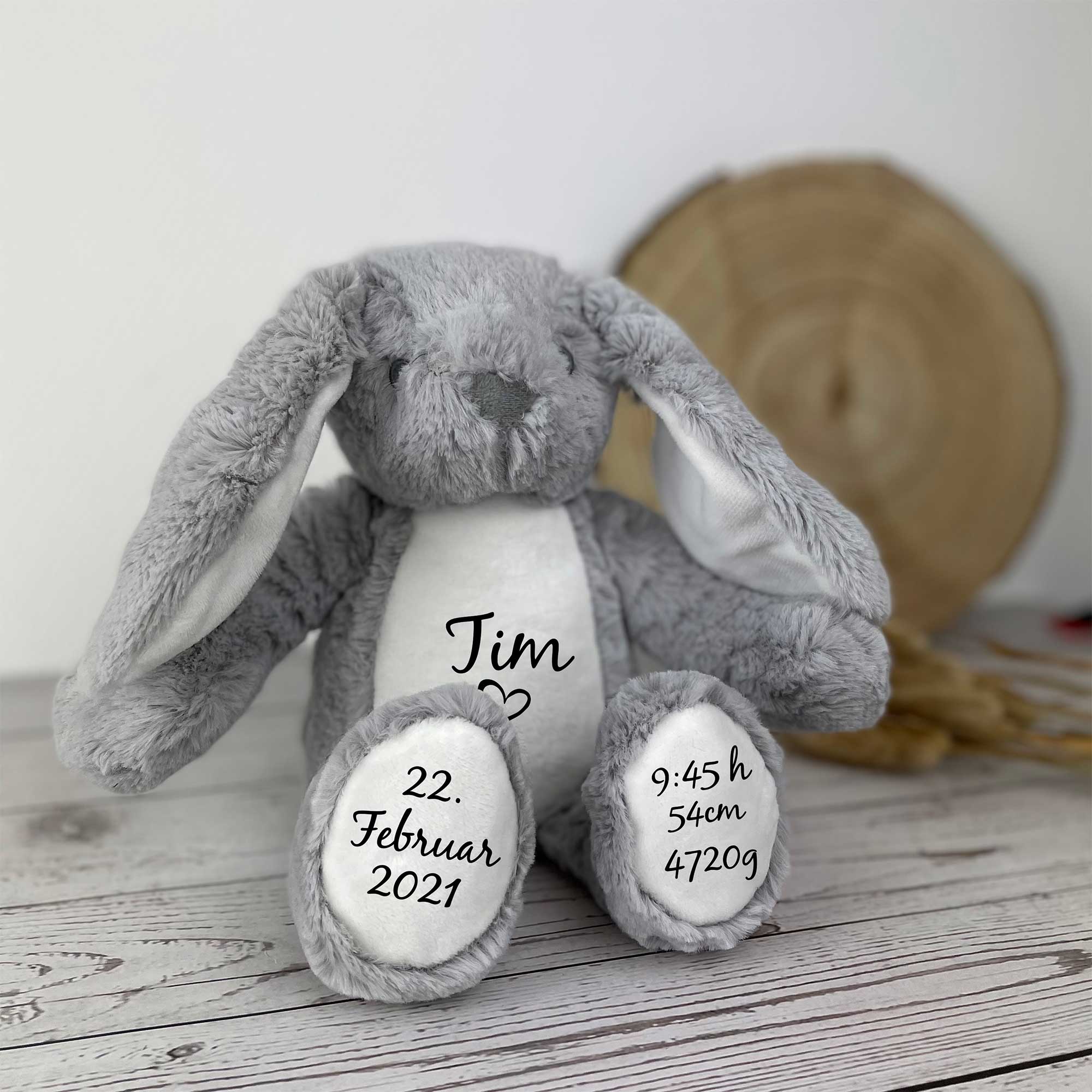 Kuscheltier Hase mit Namen & Geburtsdaten – ein unvergessliches Geburtsgeschenk