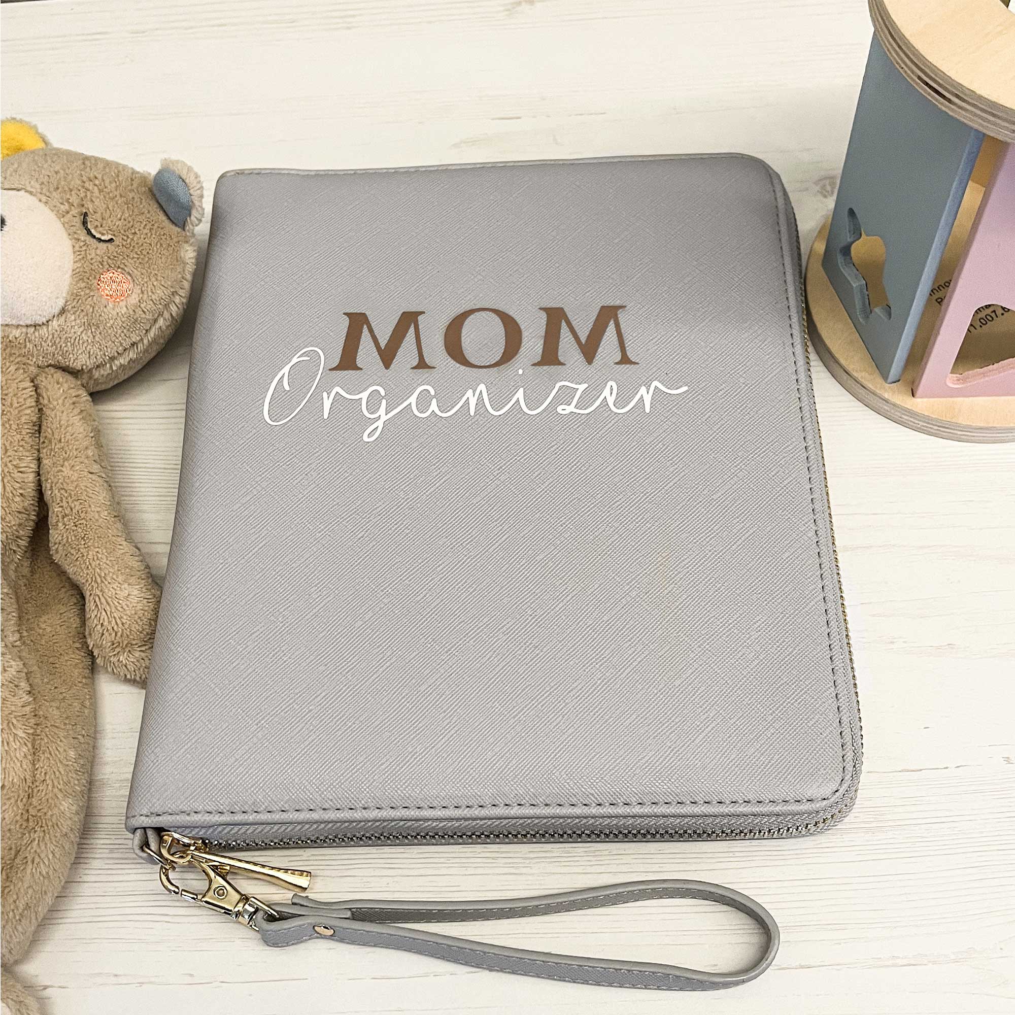 MOM Organizer personalisiert | Mutterpasshülle & U-Heft Organizer | Schutzhülle für Mutterpass & Kinderunterlagen