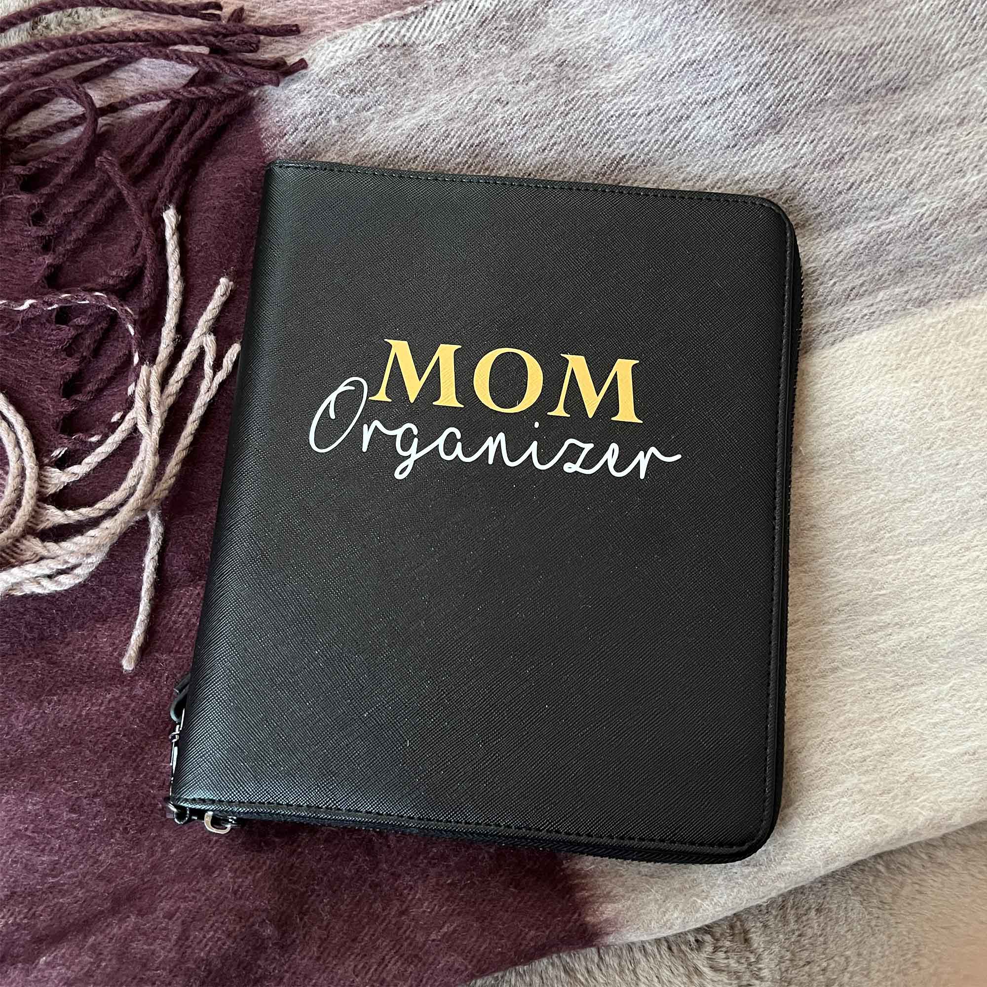 MOM Organizer personalisiert | Mutterpasshülle & U-Heft Organizer | Schutzhülle für Mutterpass & Kinderunterlagen