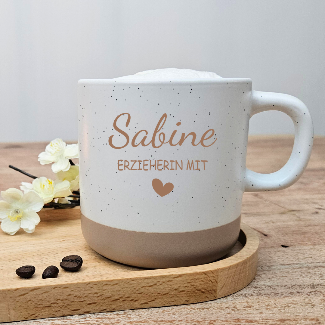 Personalisierte Tasse „Erzieherin mit Herz“ + Name – Abschiedsgeschenk Erzieherin Kita & Kindergarten