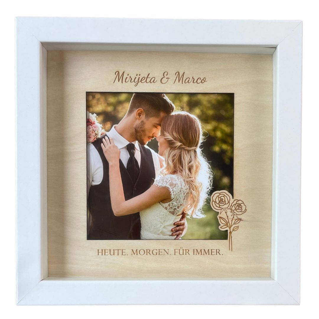Personalisierter Bilderrahmen zur Hochzeit mit Namen und Spruch „Heute. Morgen. Für immer.“ – Geschenkidee für das Brautpaar.