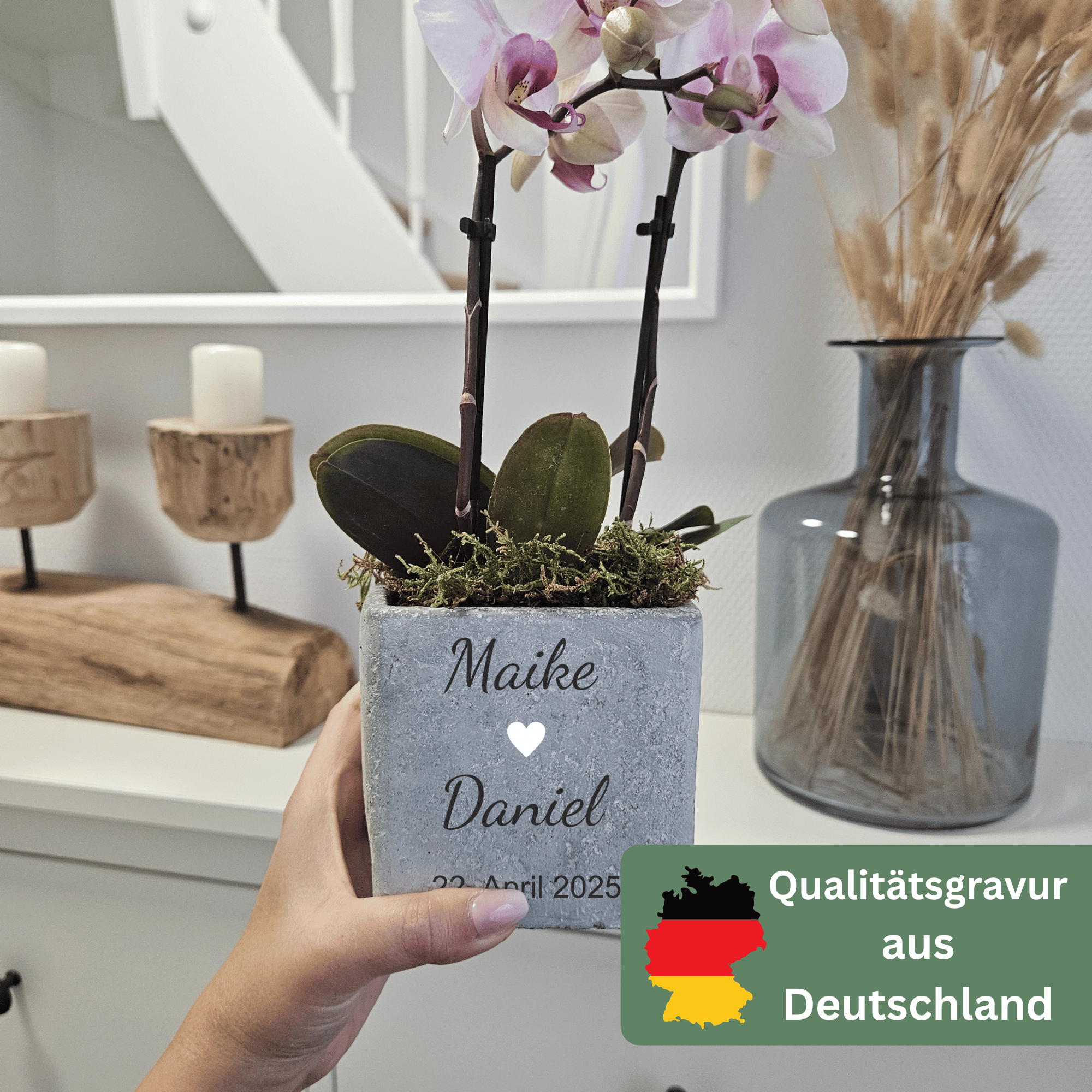 Geldgeschenk Hochzeit – Personalisierter Blumentopf mit Gravur aus Beton | Hochzeitsgeschenk für Brautpaar