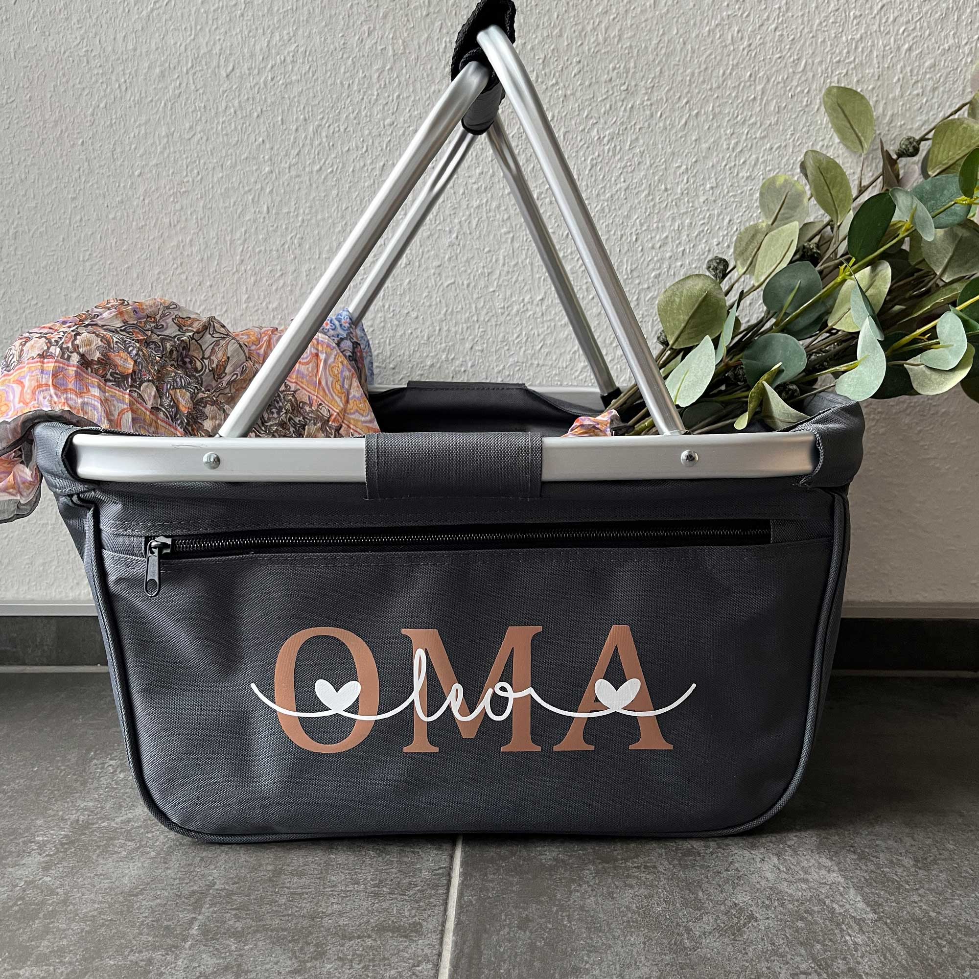 Personalisierter Einkaufskorb für Oma mit Herzlinie und Kindernamen