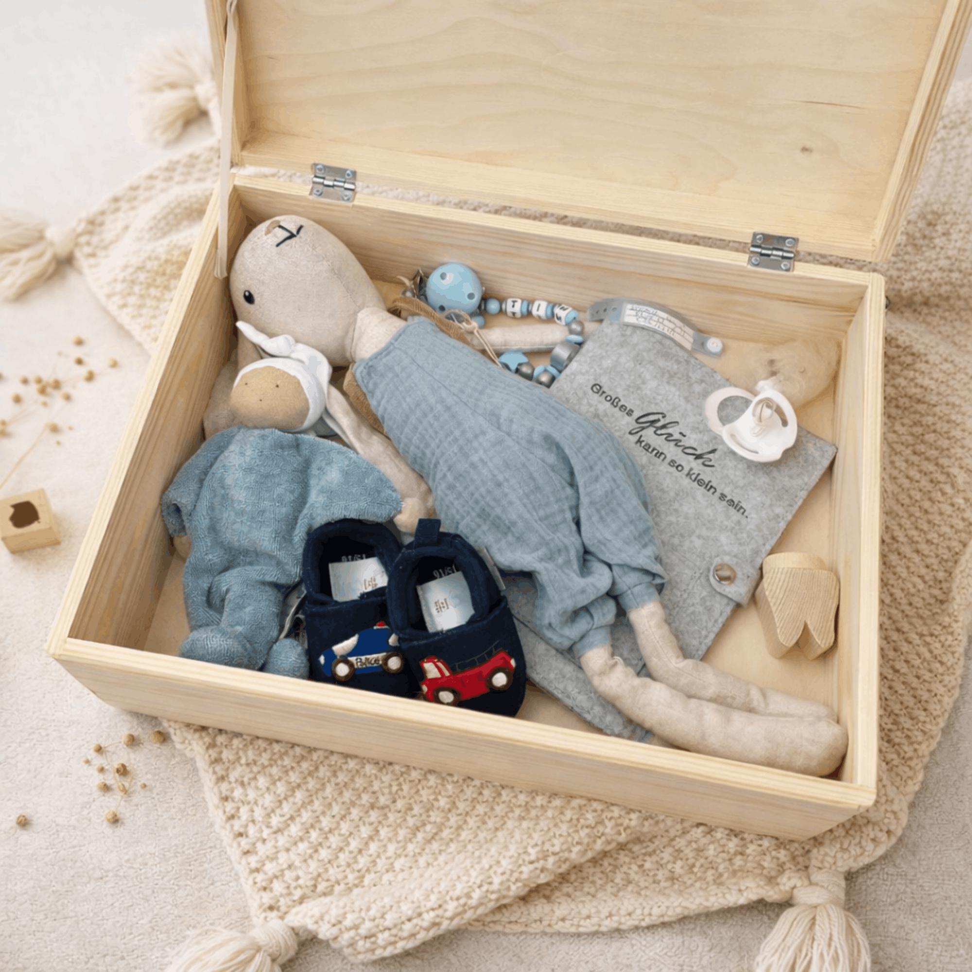 Personalisierte Erinnerungskiste Baby aus Holz – mit Tiermotiv & Geburtsdaten