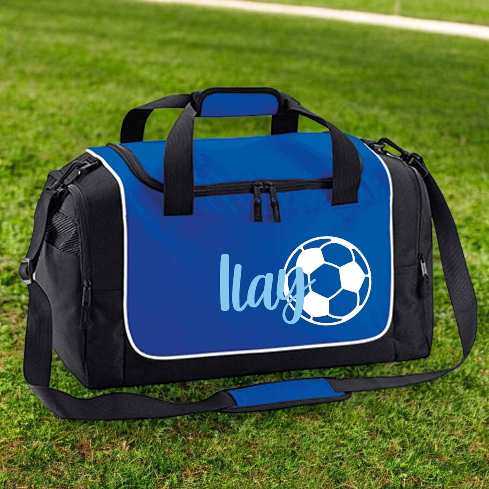 Sporttasche für Jungen mit Fußballmotiv und Namensaufdruck – perfekt für Schule und Verein
