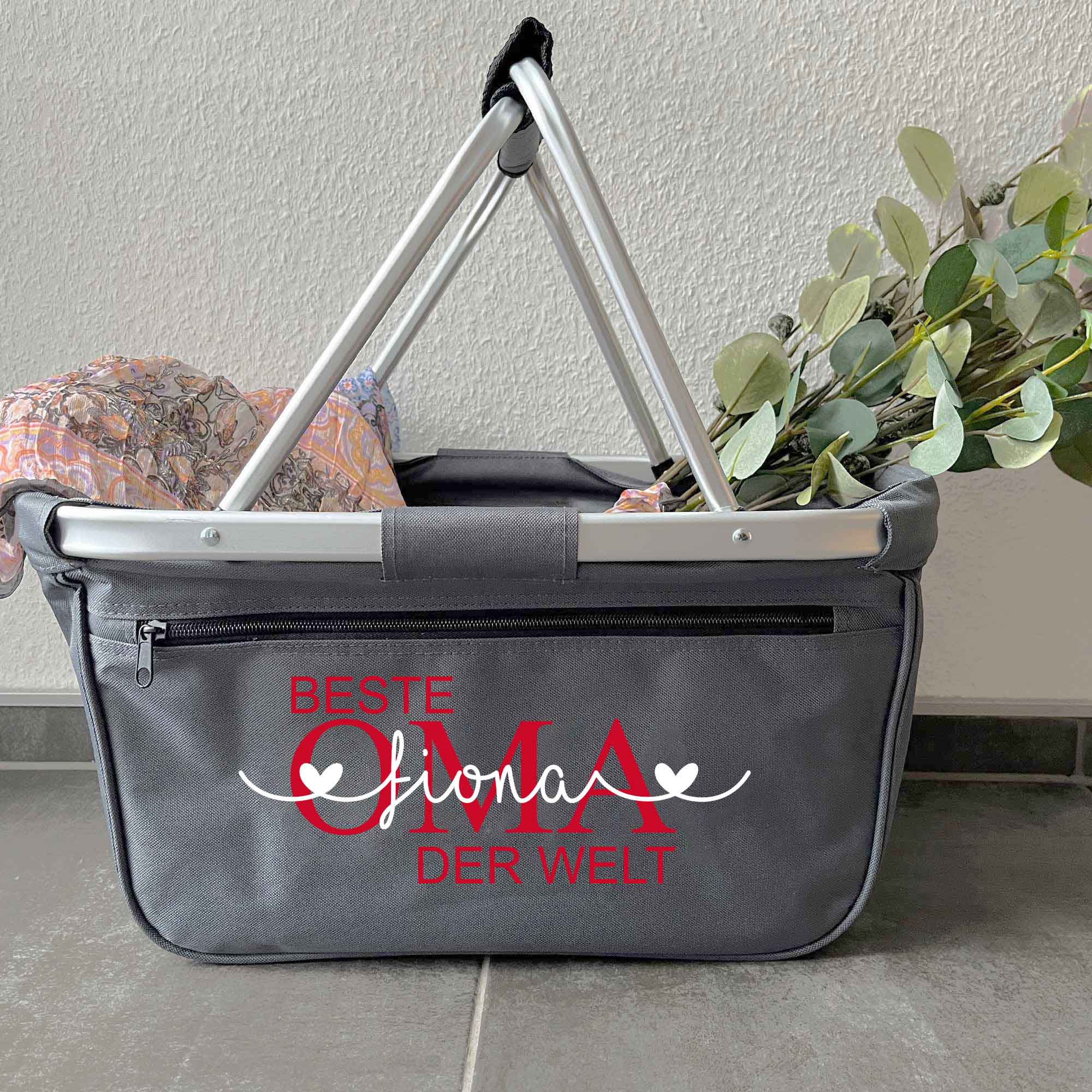Personalisierter Einkaufskorb mit roten Details, Namen Fiona und Text Beste Oma der Welt