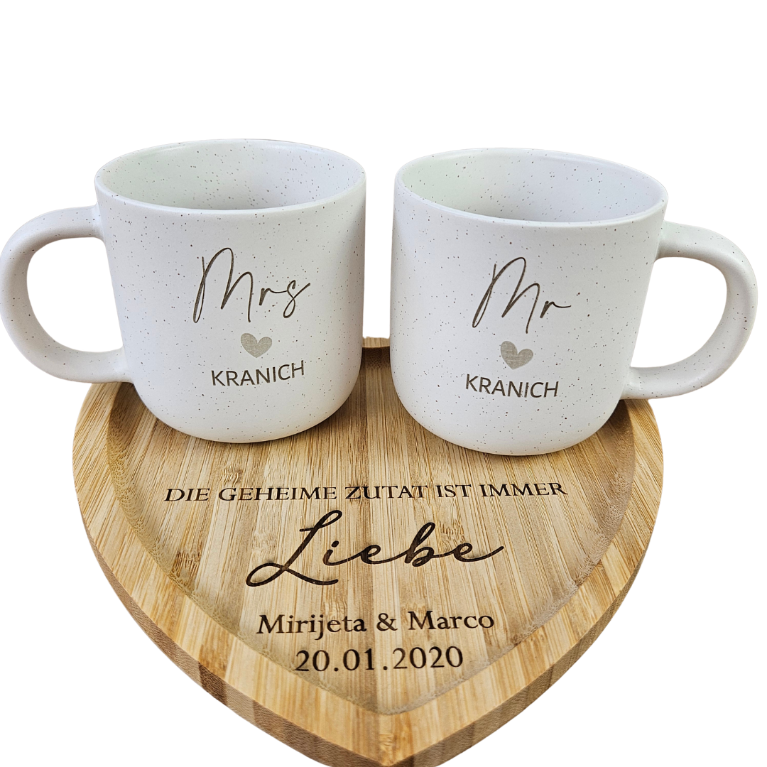 Hochzeitsgeschenk personalisiert – Mr & Mrs Tassen mit Namen & Herz-Tablett | Geschenk für das Brautpaar | Steingut Tasse Neutral