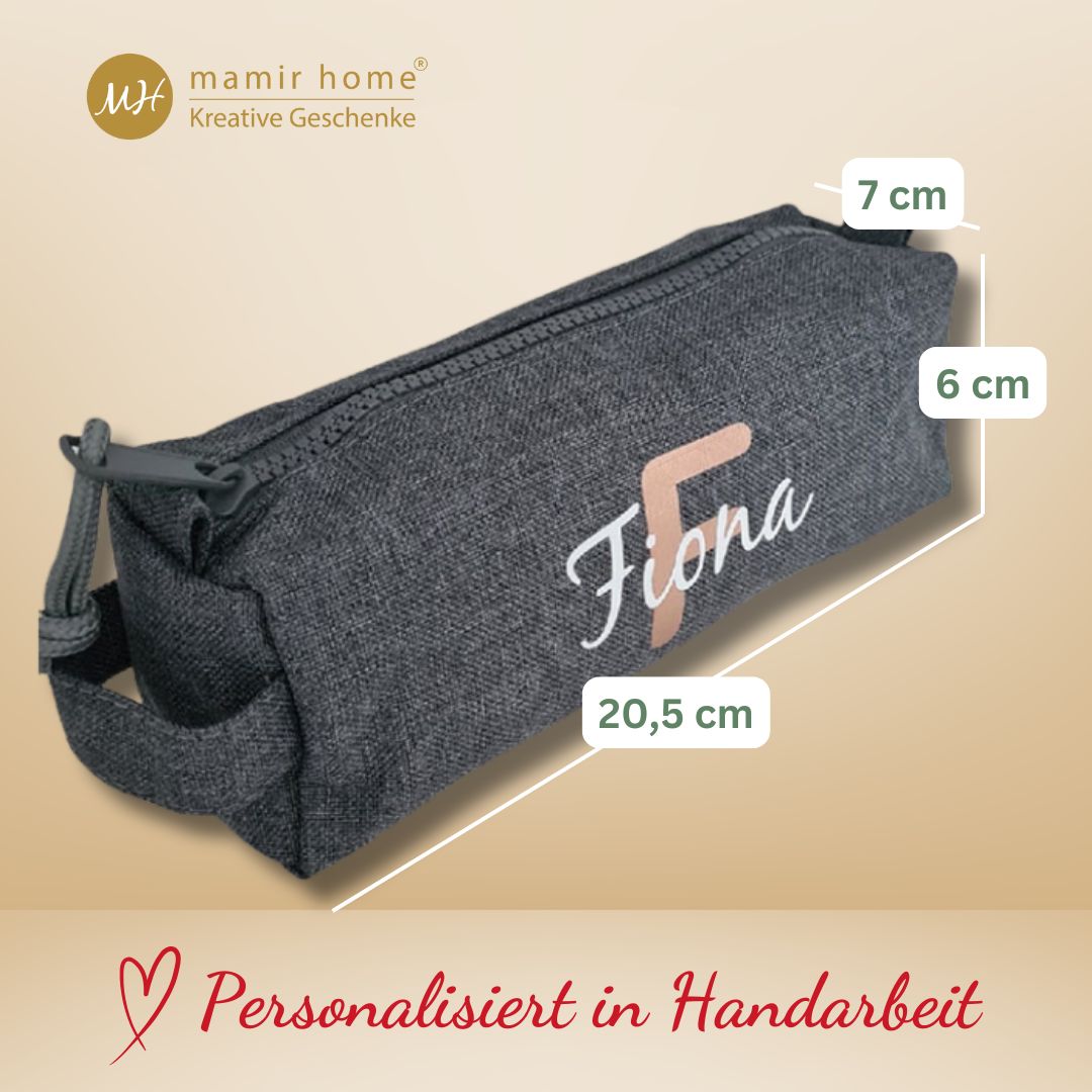 Federmäppchen personalisiert mit Namen & Initial – für Mädchen & Jungen