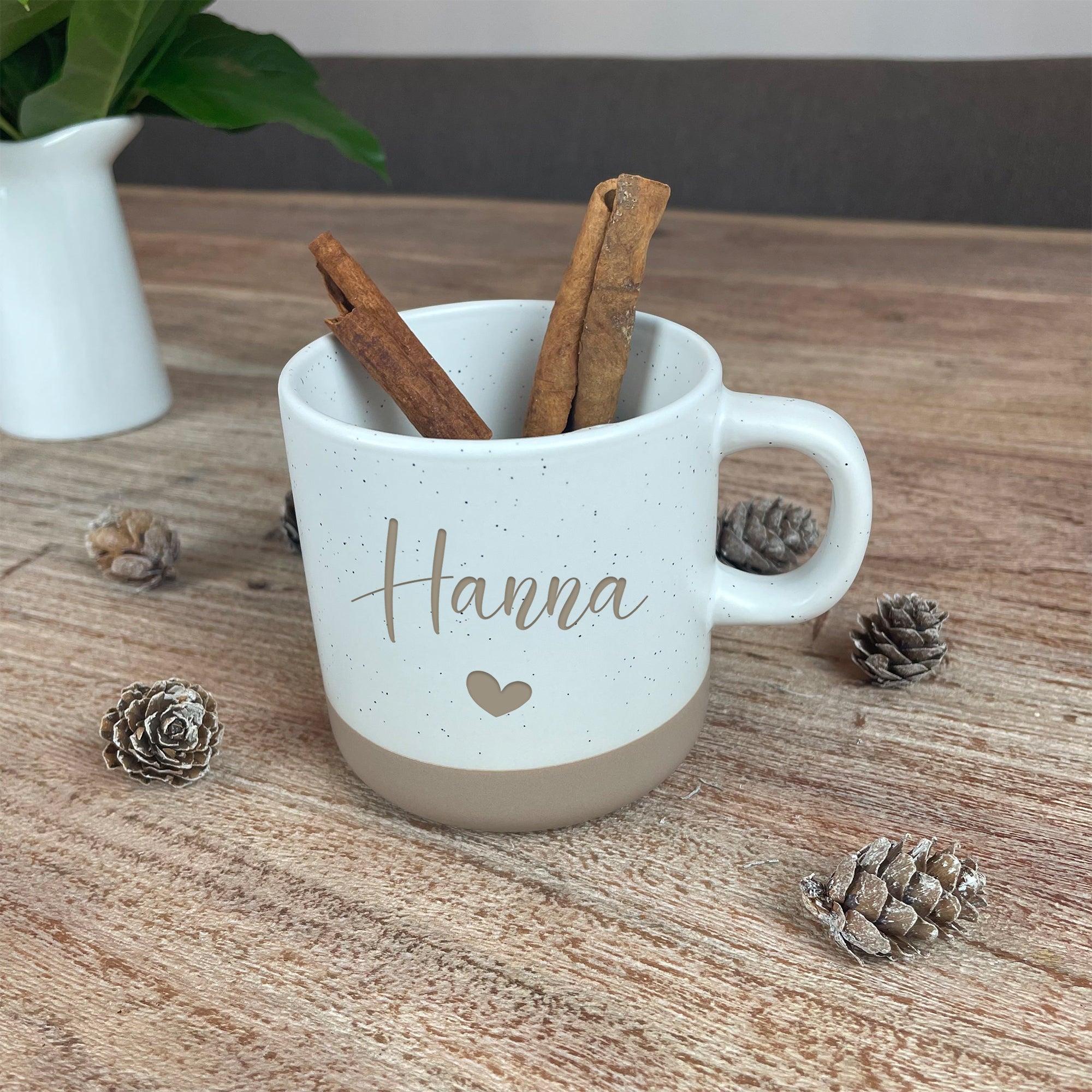 Personalisierte Tasse mit Name Hanna – ein liebevolles Geschenk für Ehefrau oder beste Freundin.