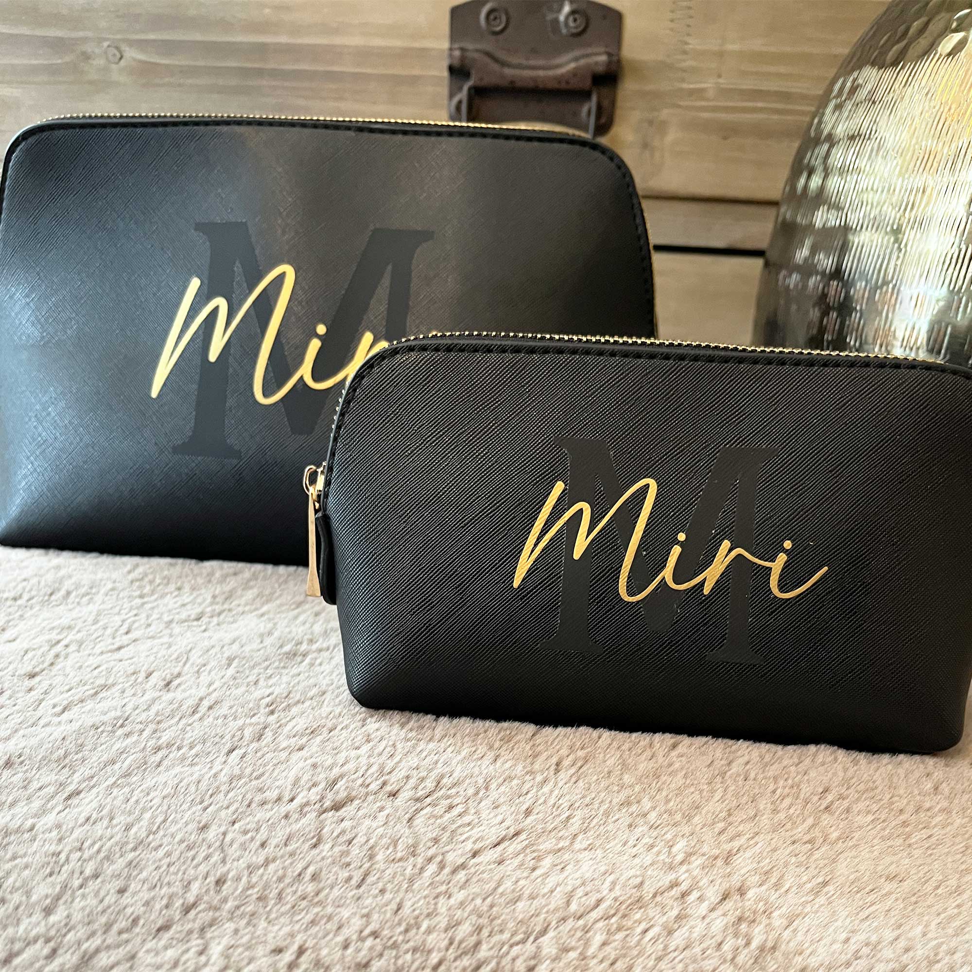 Kosmetiktasche personalisiert mit Initial & Name – Schminktasche & Kulturtasche Damen | Geschenk für Frauen mit Namen