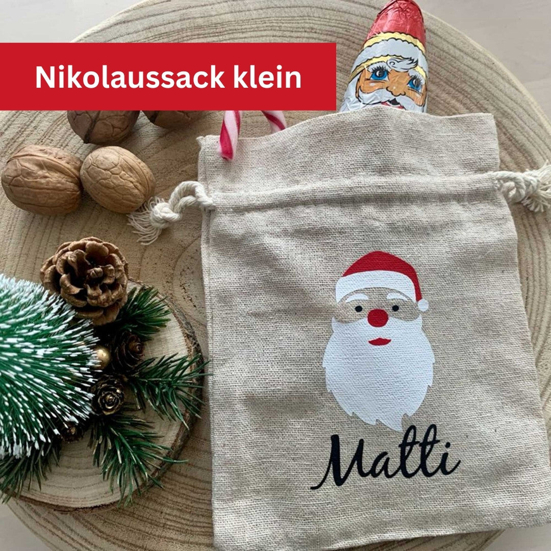 Kleiner Nikolaussack aus Leinen mit Santa und Name Matti – gefüllt mit Nüssen und Schokolade