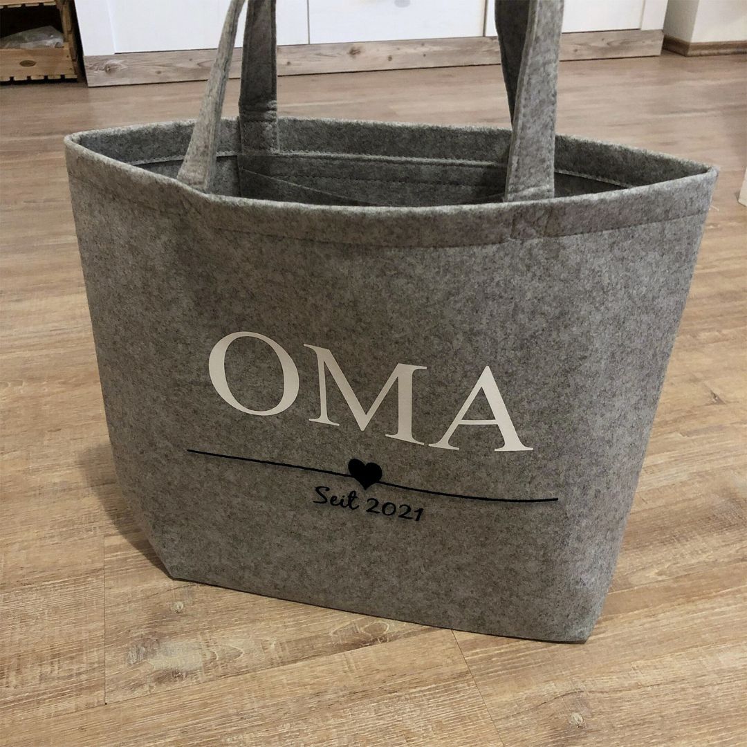 Robuste OMA-Tasche aus Filz – personalisiert mit Jahreszahl, ideal als Geschenk für die beste Oma.
