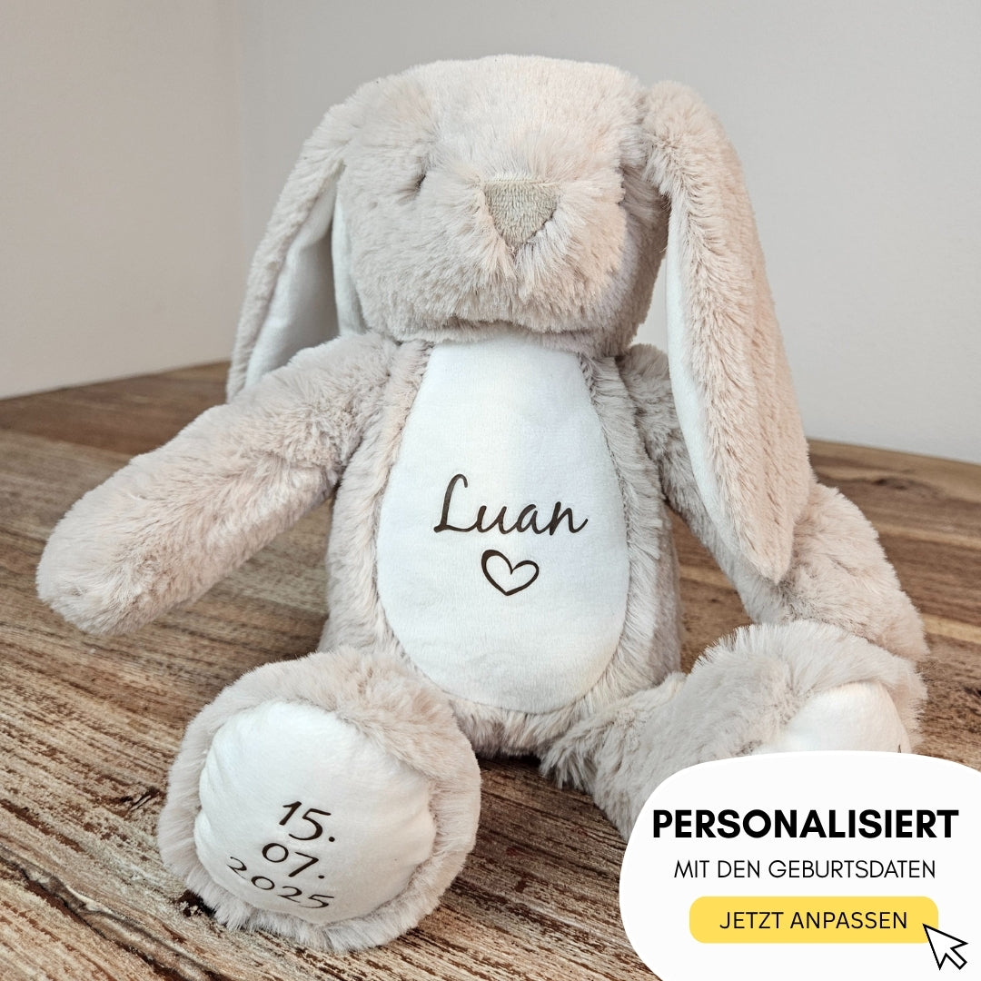 Personalisiertes Kuscheltier mit Namen und Geburtsdaten – jetzt individuell anpassen