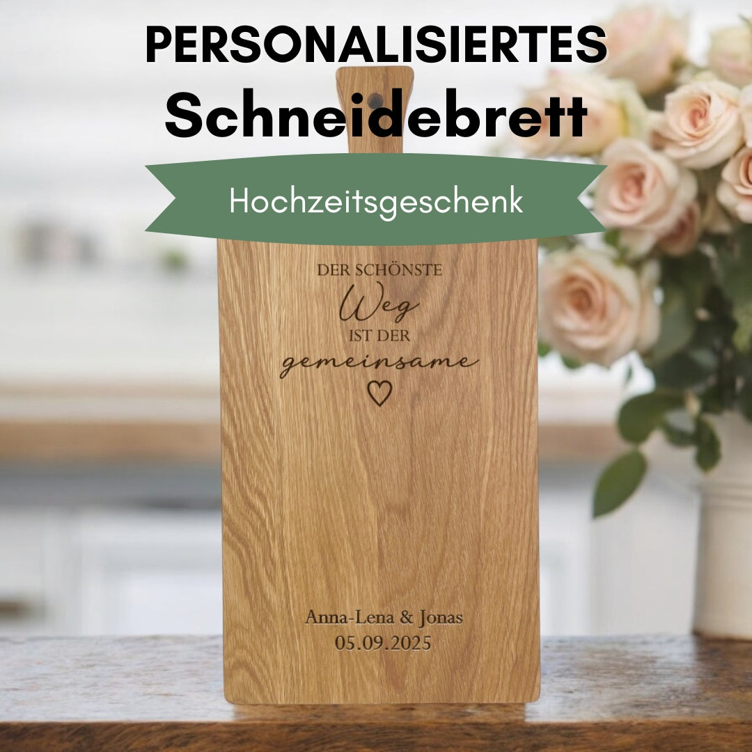 Personalisiertes Hochzeitsgeschenk für Brautpaar – Schneidebrett mit Gravur aus Eiche