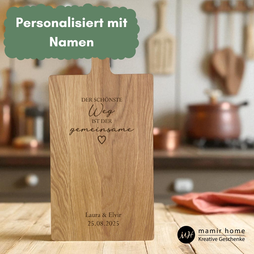 Geschenk zur Hochzeit: personalisiertes Eichenbrett mit Namen und Hochzeitsdatum graviert