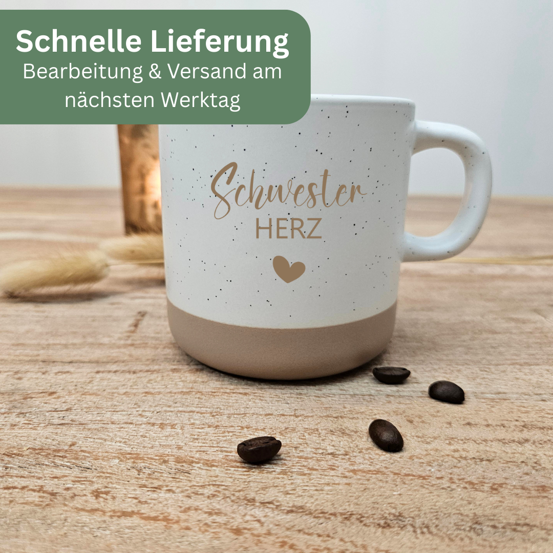 Steingut Tasse „Schwesterherz“ – liebevolles Geschenk für deine Schwester | Lieblingsschwester |