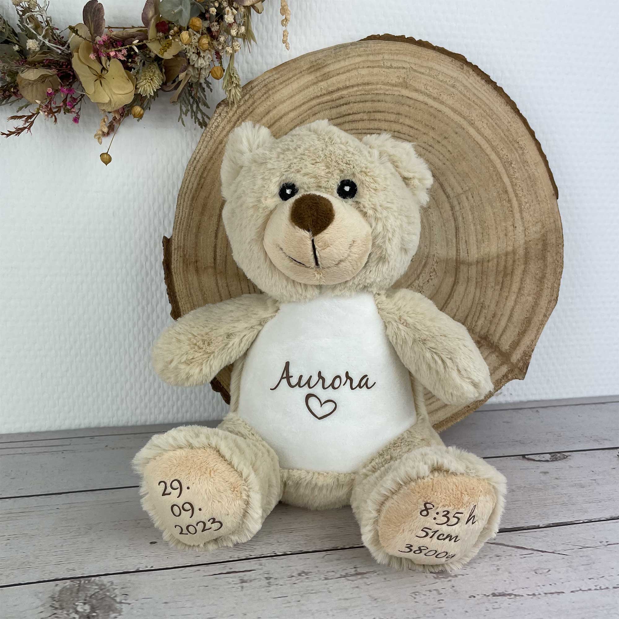 Teddybär mit Name Aurora und Geburtsdaten – personalisiertes Geschenk zur Geburt für Babys