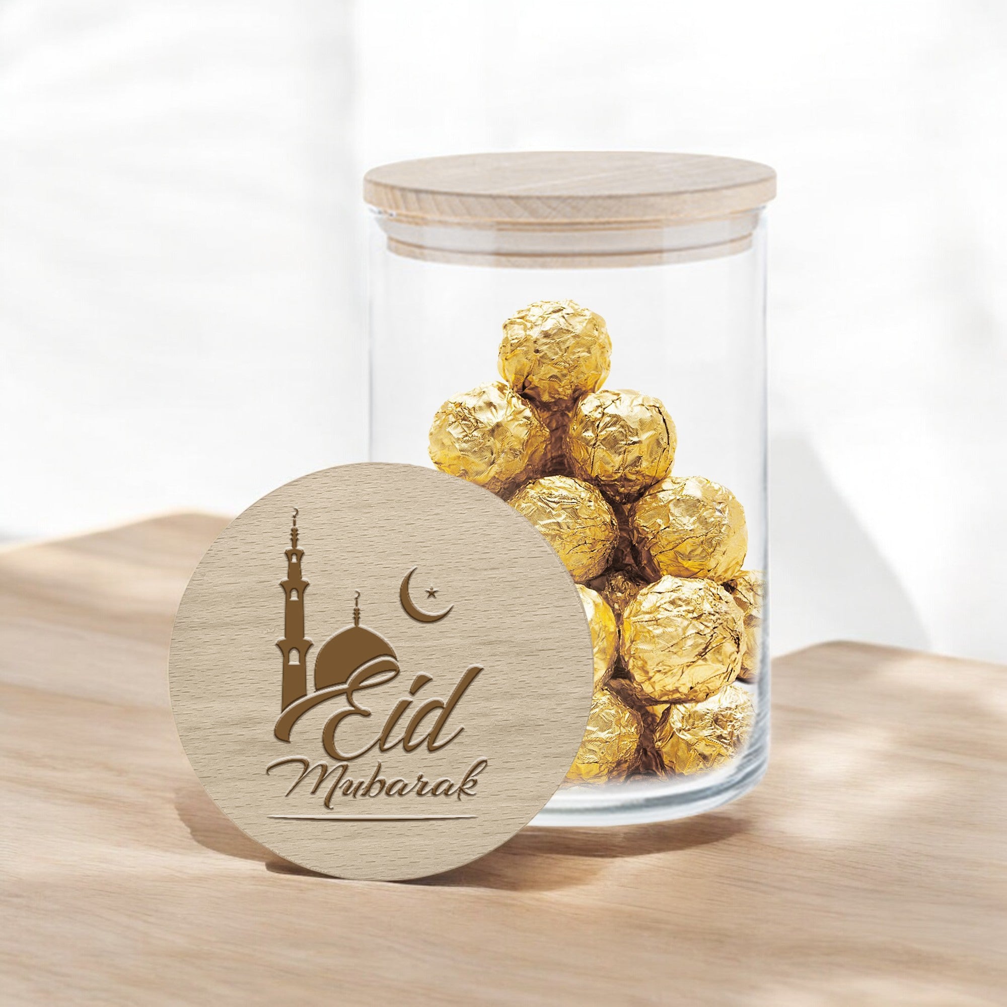 Mittleres Vorratsglas mit Eid Mubarak Gravur und goldener Pralinenfüllung