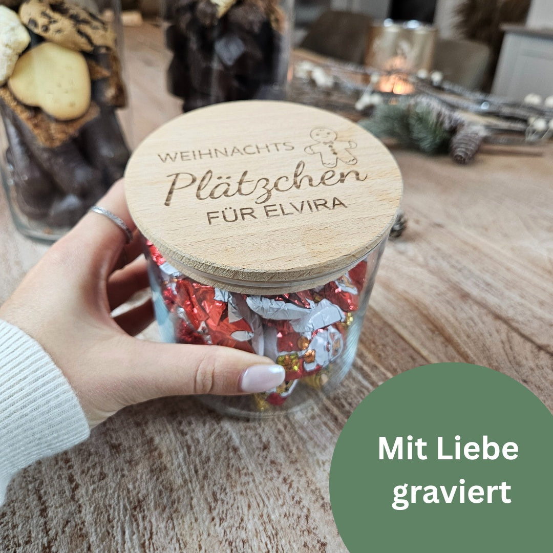 Geschenkglas Weihnachten mit graviertem Holzdeckel und Namen, ideal als Keksdose oder Plätzchendose
