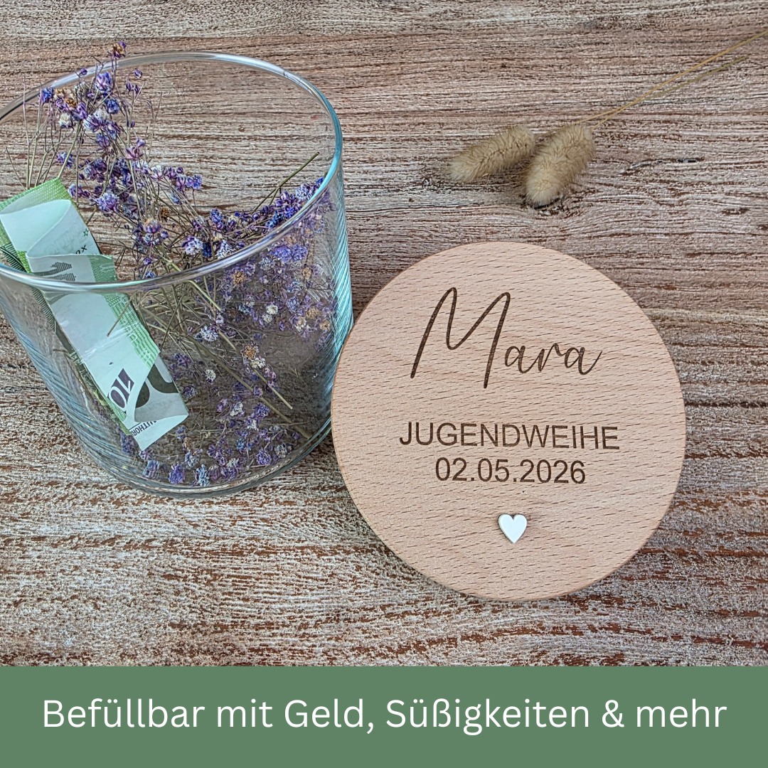 Idee für Jugendweihe Geldgeschenk im Glas, personalisiert mit Name und Datum, dekorativ befüllbar mit Geld oder Süßigkeiten