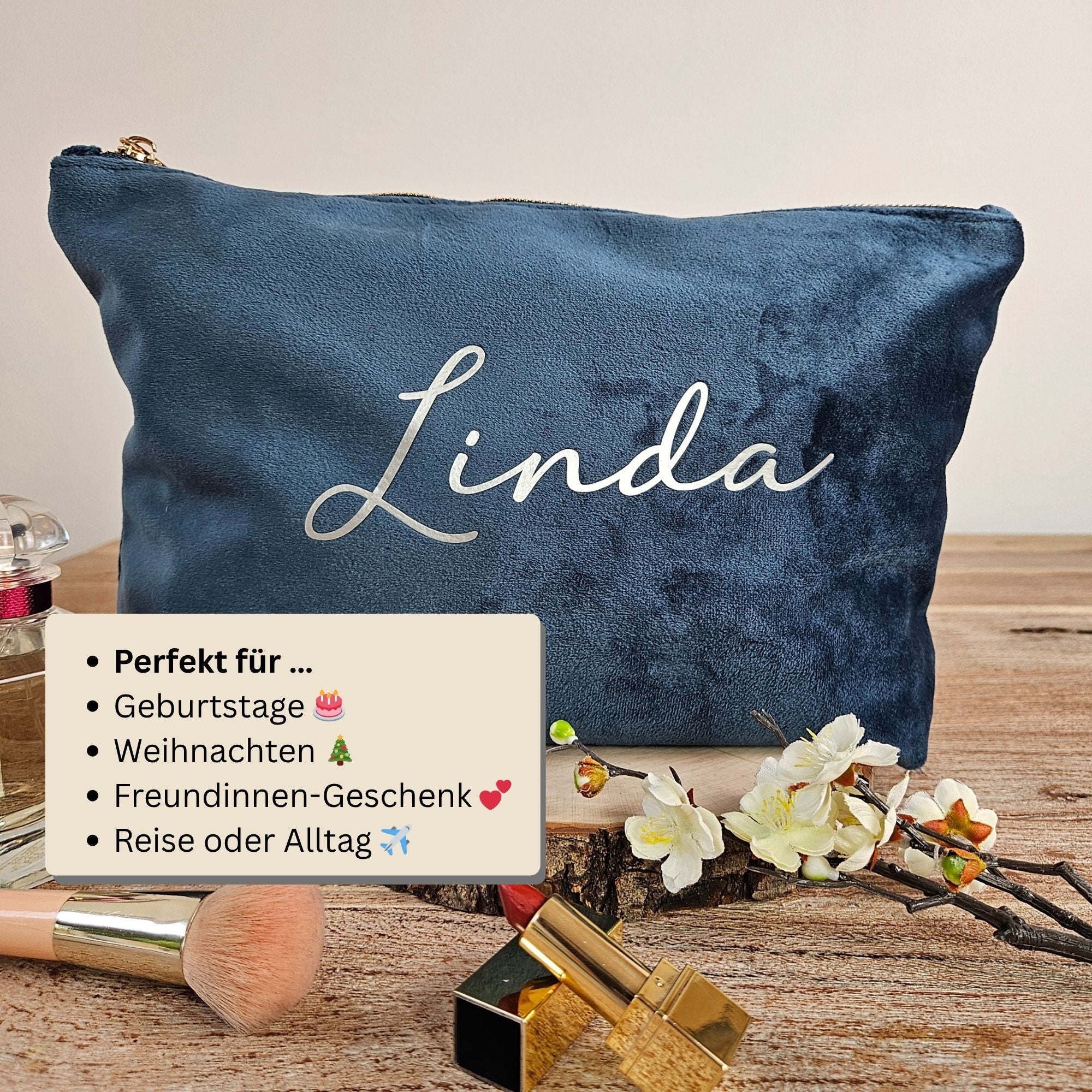 Personalisierte Kosmetiktasche aus blauem Samt mit Namen Linda in silberner Schrift – edles Geschenk für Frauen.