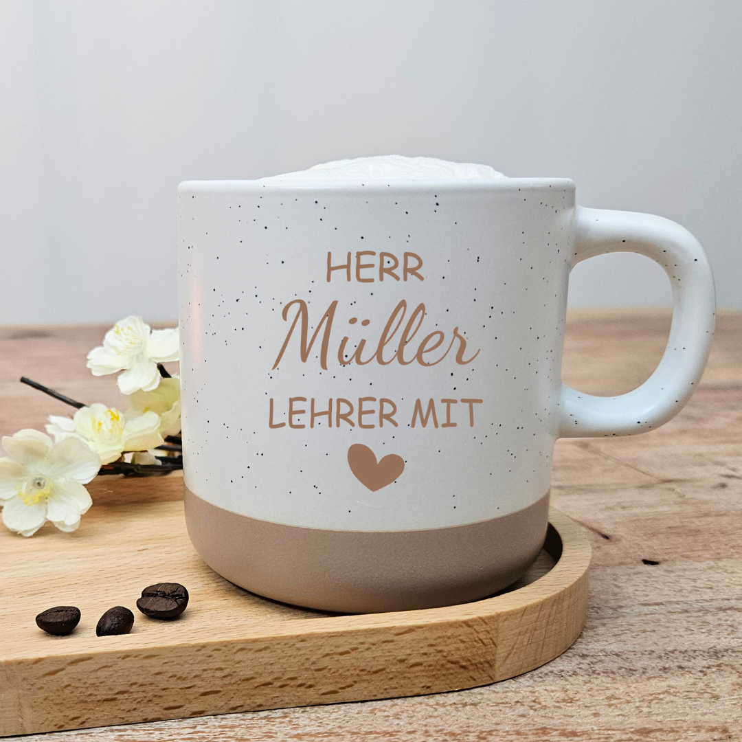 Personalisierte Lehrer Tasse mit Namen und Herz als wertschätzendes Geschenk Lehrer