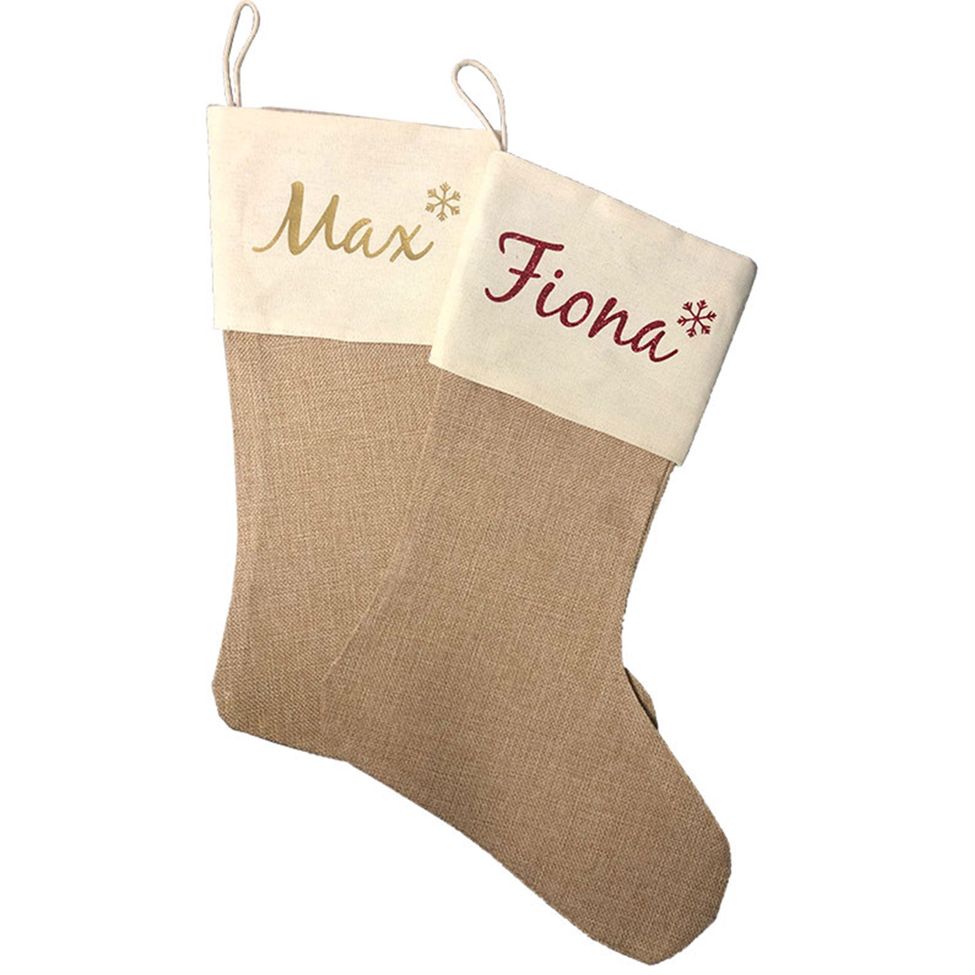 Zwei personalisierte Nikolausstiefel mit Namen Max und Fiona, aus Jute-Leinen mit Baumwollaufsatz, freigestellt