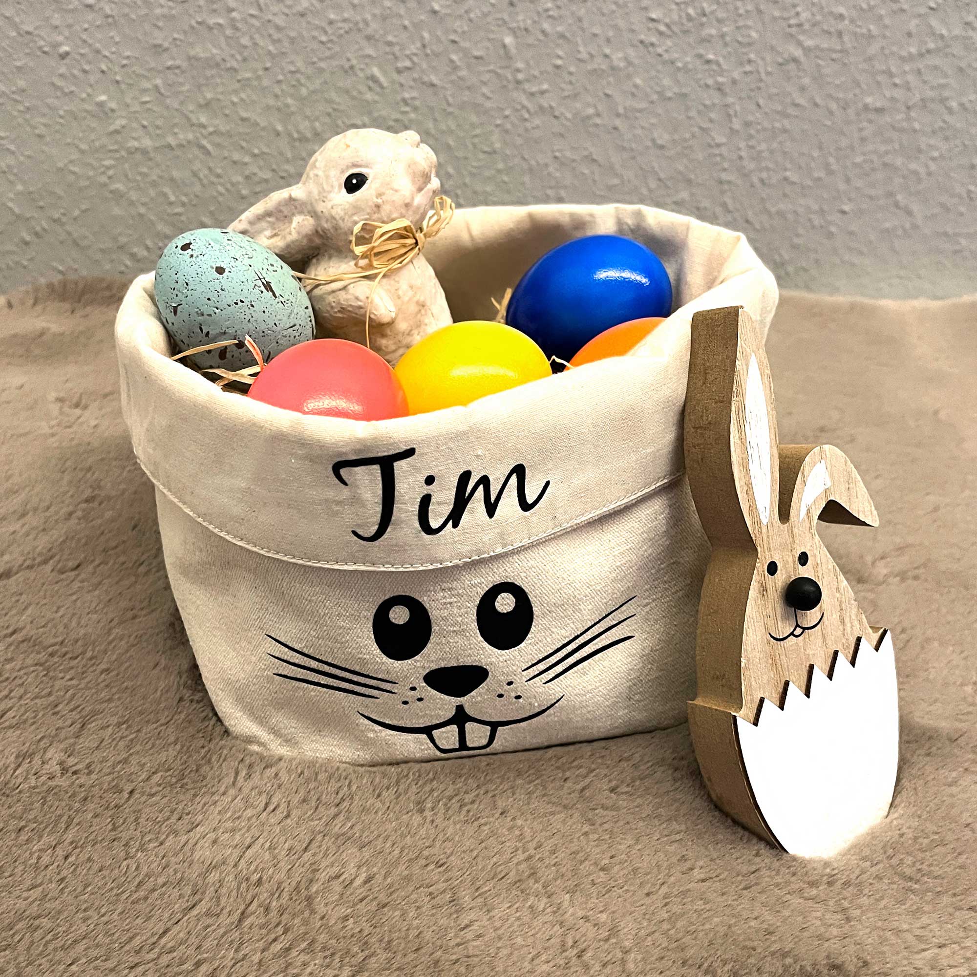 Osternest personalisiert – mit Osterhase und Eiern