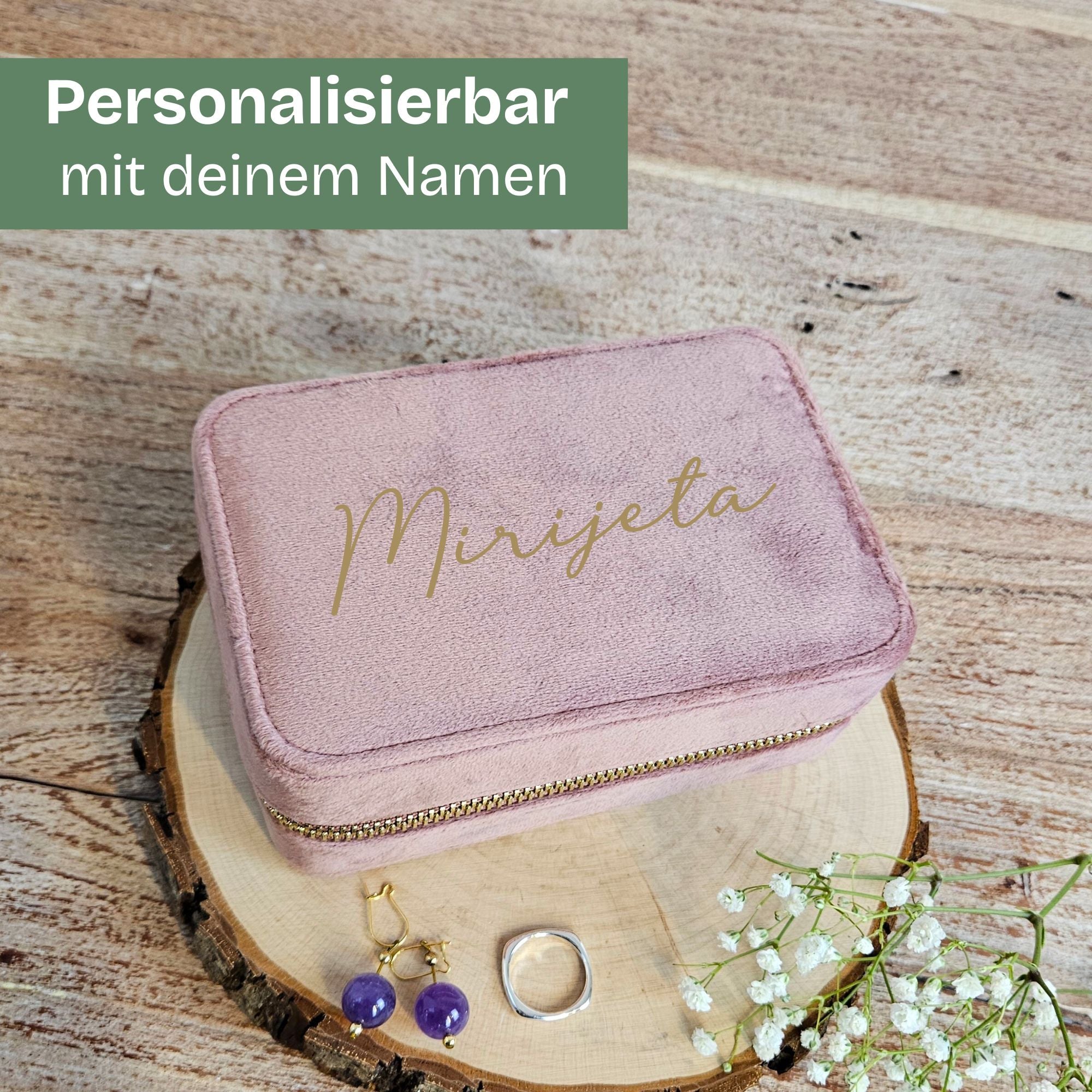 Schmuckkästchen aus Samt in Altrosa, personalisierbar mit Namen – liebevolles Geschenk für Freundin oder Mama.